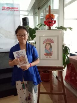 Frances Caitlin Tirtaguna saat peluncuran buku Ondel-ondel Galau sebagai karyanya
