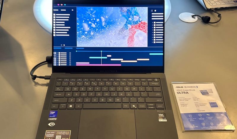 ASUS ExpertBook Ultra Hadirkan Keamanan Tingkat Enterprise untuk Profesional Modern